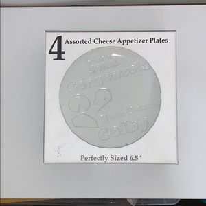 Set of 4 assorted cheese appetizer plates